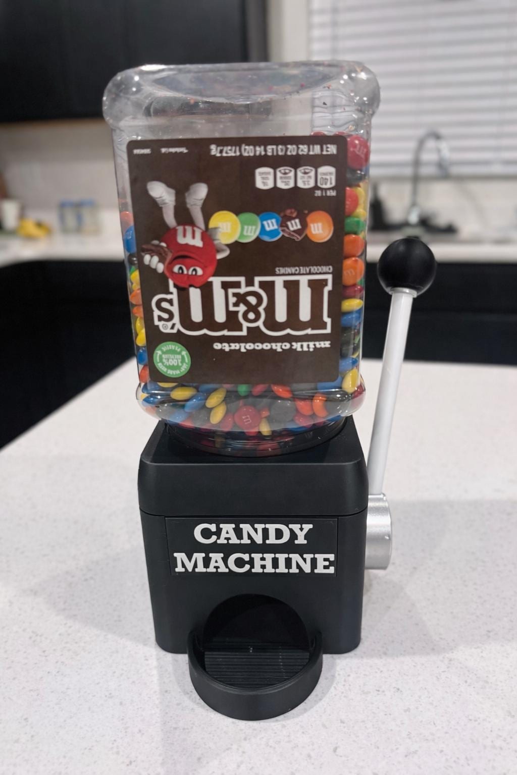 Candy Dispenser – 100% Customizable 3D Printed